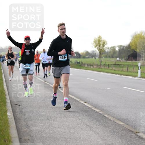 12.04.2026 - 45. Internationalen Wilhelmsburger Insellauf Dr. Thomas Lammeyer http://msf.ph/oto/9443567 12.04.2026 10:16:13 Laufen 4829, 4934 meine-sportfotos.de