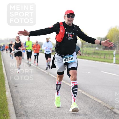 12.04.2026 - 45. Internationalen Wilhelmsburger Insellauf Dr. Thomas Lammeyer http://msf.ph/oto/9443581 12.04.2026 10:16:15 Laufen 4829 meine-sportfotos.de