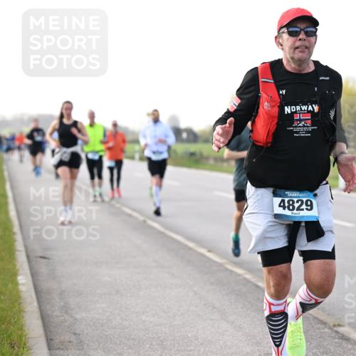 12.04.2026 - 45. Internationalen Wilhelmsburger Insellauf Dr. Thomas Lammeyer http://msf.ph/oto/9443585 12.04.2026 10:16:16 Laufen 4829 meine-sportfotos.de