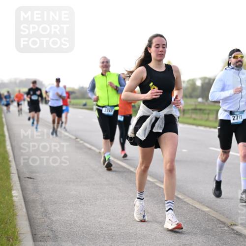 12.04.2026 - 45. Internationalen Wilhelmsburger Insellauf Dr. Thomas Lammeyer http://msf.ph/oto/9443605 12.04.2026 10:16:19 Laufen 3747, 2711 meine-sportfotos.de