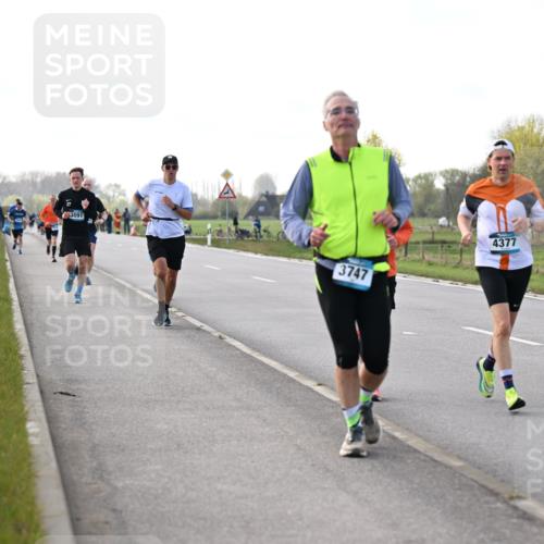 12.04.2026 - 45. Internationalen Wilhelmsburger Insellauf Dr. Thomas Lammeyer http://msf.ph/oto/9443613 12.04.2026 10:16:20 Laufen 27, 3091, 3747, 4377 meine-sportfotos.de