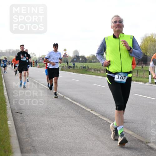 12.04.2026 - 45. Internationalen Wilhelmsburger Insellauf Dr. Thomas Lammeyer http://msf.ph/oto/9443617 12.04.2026 10:16:21 Laufen 3091, 3747, 4377 meine-sportfotos.de