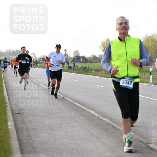 12.04.2026 - 45. Internationalen Wilhelmsburger Insellauf Dr. Thomas Lammeyer http://msf.ph/oto/9443618 12.04.2026 10:16:21 Laufen 27, 3091, 3747, 4377 meine-sportfotos.de