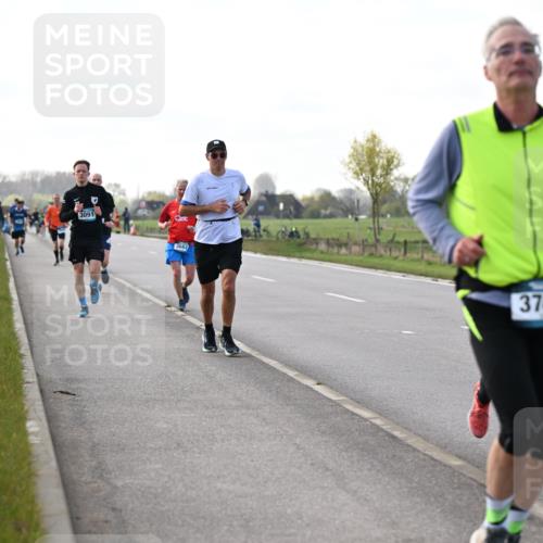 12.04.2026 - 45. Internationalen Wilhelmsburger Insellauf Dr. Thomas Lammeyer http://msf.ph/oto/9443620 12.04.2026 10:16:22 Laufen 3091, 3662, 3747, 3 meine-sportfotos.de