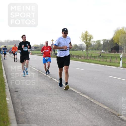 12.04.2026 - 45. Internationalen Wilhelmsburger Insellauf Dr. Thomas Lammeyer http://msf.ph/oto/9443626 12.04.2026 10:16:22 Laufen 3091, 3662, 2216 meine-sportfotos.de