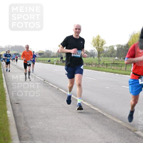 12.04.2026 - 45. Internationalen Wilhelmsburger Insellauf Dr. Thomas Lammeyer http://msf.ph/oto/9443647 12.04.2026 10:16:27 Laufen 5050, 252, 3662 meine-sportfotos.de