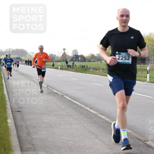 12.04.2026 - 45. Internationalen Wilhelmsburger Insellauf Dr. Thomas Lammeyer http://msf.ph/oto/9443655 12.04.2026 10:16:28 Laufen 5606, 2252 meine-sportfotos.de