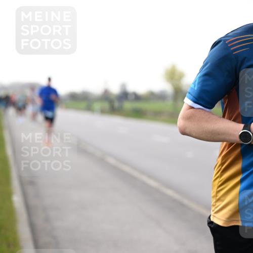 12.04.2026 - 45. Internationalen Wilhelmsburger Insellauf Dr. Thomas Lammeyer http://msf.ph/oto/9443703 12.04.2026 10:16:37 Laufen 45, 3050 meine-sportfotos.de