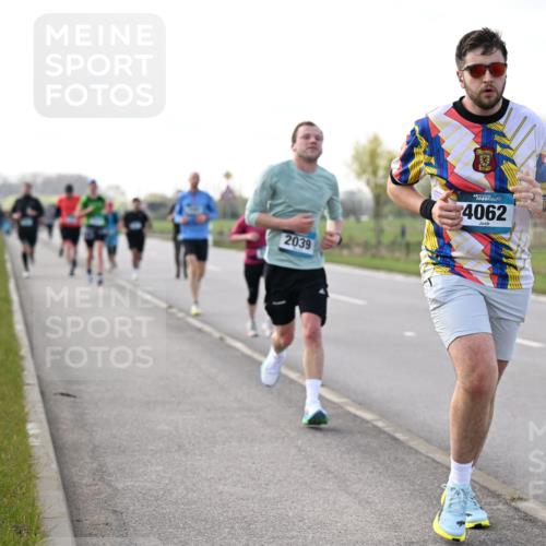 12.04.2026 - 45. Internationalen Wilhelmsburger Insellauf Dr. Thomas Lammeyer http://msf.ph/oto/9443739 12.04.2026 10:16:47 Laufen 2039, 4062 meine-sportfotos.de