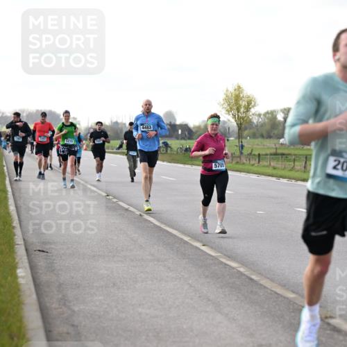 12.04.2026 - 45. Internationalen Wilhelmsburger Insellauf Dr. Thomas Lammeyer http://msf.ph/oto/9443747 12.04.2026 10:16:49 Laufen 2262, 2263, 5270, 5247, 4483, 5705, 2039 meine-sportfotos.de