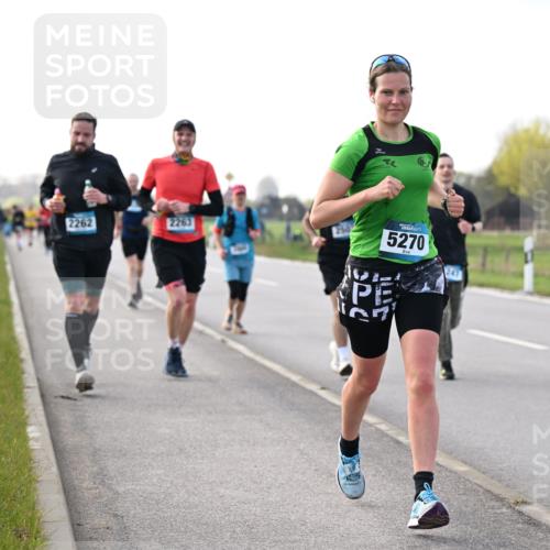 12.04.2026 - 45. Internationalen Wilhelmsburger Insellauf Dr. Thomas Lammeyer http://msf.ph/oto/9443778 12.04.2026 10:16:55 Laufen 2262, 2263, 5270 meine-sportfotos.de