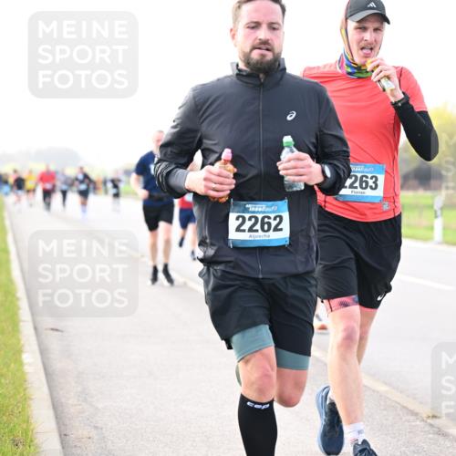 12.04.2026 - 45. Internationalen Wilhelmsburger Insellauf Dr. Thomas Lammeyer http://msf.ph/oto/9443784 12.04.2026 10:16:57 Laufen 2262, 263, 250 meine-sportfotos.de