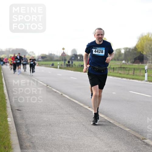 12.04.2026 - 45. Internationalen Wilhelmsburger Insellauf Dr. Thomas Lammeyer http://msf.ph/oto/9443798 12.04.2026 10:16:59 Laufen 4428 meine-sportfotos.de