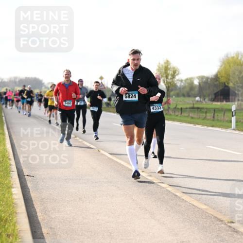 12.04.2026 - 45. Internationalen Wilhelmsburger Insellauf Dr. Thomas Lammeyer http://msf.ph/oto/9443852 12.04.2026 10:17:08 Laufen 3480, 4615, 5824, 4333 meine-sportfotos.de