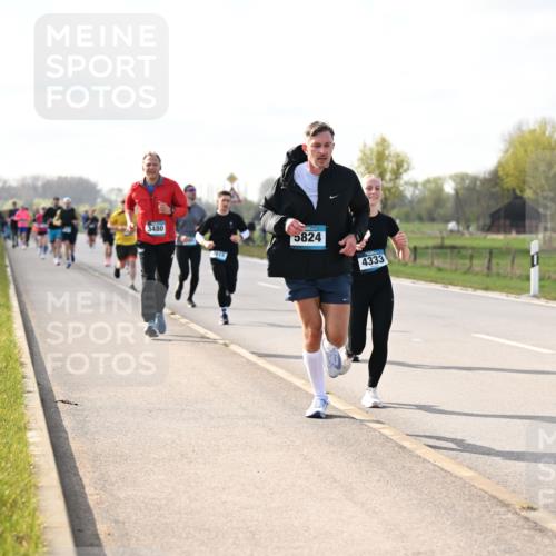 12.04.2026 - 45. Internationalen Wilhelmsburger Insellauf Dr. Thomas Lammeyer http://msf.ph/oto/9443853 12.04.2026 10:17:09 Laufen 3480, 5824, 4333 meine-sportfotos.de