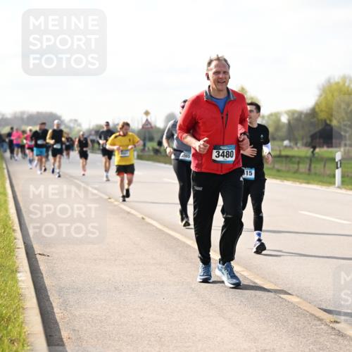 12.04.2026 - 45. Internationalen Wilhelmsburger Insellauf Dr. Thomas Lammeyer http://msf.ph/oto/9443873 12.04.2026 10:17:12 Laufen 15, 3480 meine-sportfotos.de