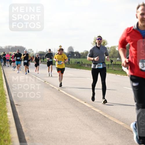 12.04.2026 - 45. Internationalen Wilhelmsburger Insellauf Dr. Thomas Lammeyer http://msf.ph/oto/9443880 12.04.2026 10:17:13 Laufen 2102, 104, 4501, 3565, 3480 meine-sportfotos.de
