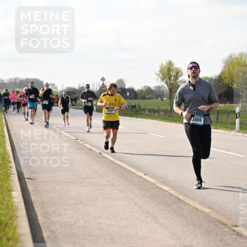 12.04.2026 - 45. Internationalen Wilhelmsburger Insellauf Dr. Thomas Lammeyer http://msf.ph/oto/9443884 12.04.2026 10:17:13 Laufen 2656, 4501, 3565, 461 meine-sportfotos.de
