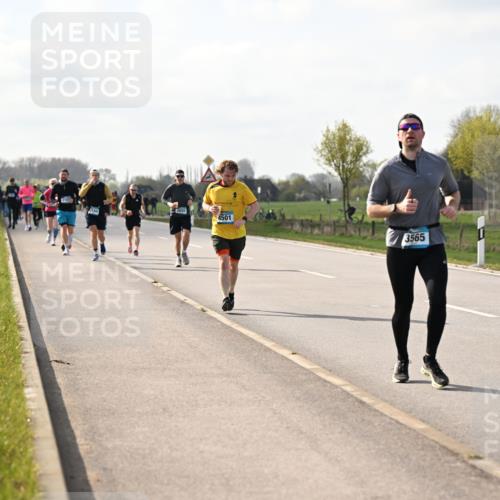 12.04.2026 - 45. Internationalen Wilhelmsburger Insellauf Dr. Thomas Lammeyer http://msf.ph/oto/9443885 12.04.2026 10:17:13 Laufen 210, 104, 4501, 3565, 4615 meine-sportfotos.de