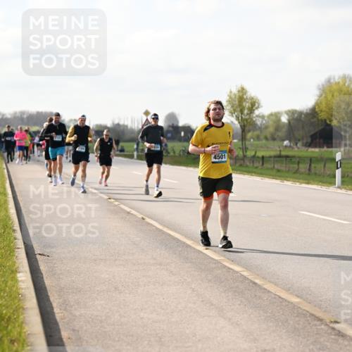 12.04.2026 - 45. Internationalen Wilhelmsburger Insellauf Dr. Thomas Lammeyer http://msf.ph/oto/9443895 12.04.2026 10:17:15 Laufen 2102, 2104, 4501 meine-sportfotos.de