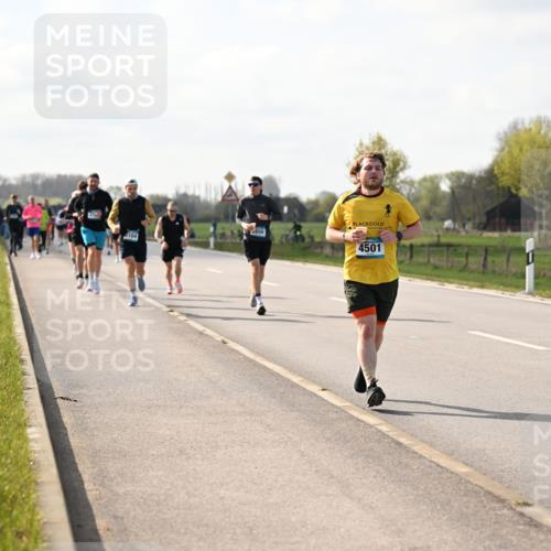12.04.2026 - 45. Internationalen Wilhelmsburger Insellauf Dr. Thomas Lammeyer http://msf.ph/oto/9443898 12.04.2026 10:17:16 Laufen 2104, 4501 meine-sportfotos.de