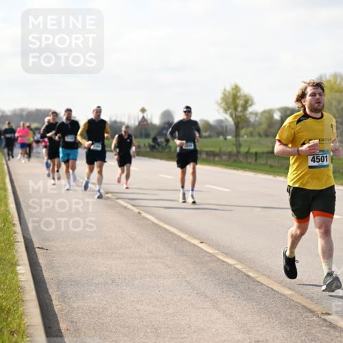 12.04.2026 - 45. Internationalen Wilhelmsburger Insellauf Dr. Thomas Lammeyer http://msf.ph/oto/9443902 12.04.2026 10:17:17 Laufen 4501 meine-sportfotos.de
