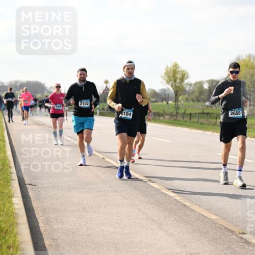 12.04.2026 - 45. Internationalen Wilhelmsburger Insellauf Dr. Thomas Lammeyer http://msf.ph/oto/9443920 12.04.2026 10:17:20 Laufen 2102, 4906, 2656, 2104 meine-sportfotos.de