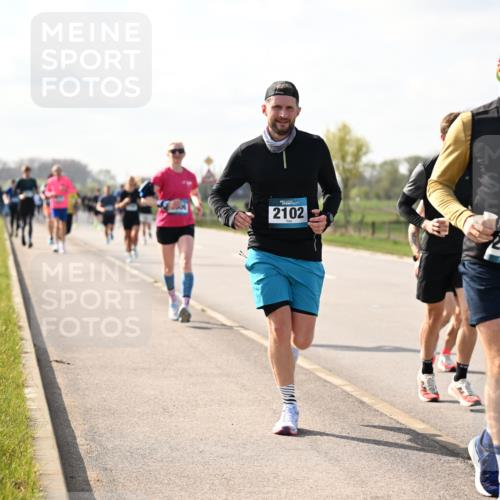 12.04.2026 - 45. Internationalen Wilhelmsburger Insellauf Dr. Thomas Lammeyer http://msf.ph/oto/9443931 12.04.2026 10:17:22 Laufen 2102, 2104 meine-sportfotos.de