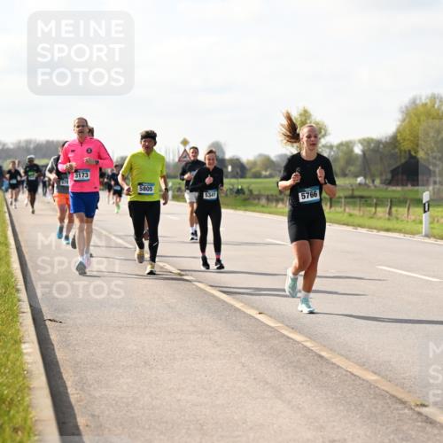 12.04.2026 - 45. Internationalen Wilhelmsburger Insellauf Dr. Thomas Lammeyer http://msf.ph/oto/9443952 12.04.2026 10:17:28 Laufen 579, 3173, 5805, 5341, 5766 meine-sportfotos.de