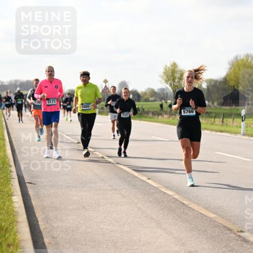12.04.2026 - 45. Internationalen Wilhelmsburger Insellauf Dr. Thomas Lammeyer http://msf.ph/oto/9443954 12.04.2026 10:17:28 Laufen 3173, 5805, 5341, 5766 meine-sportfotos.de