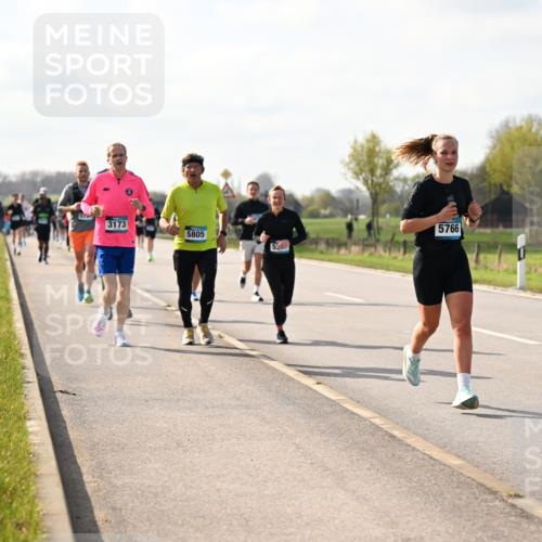12.04.2026 - 45. Internationalen Wilhelmsburger Insellauf Dr. Thomas Lammeyer http://msf.ph/oto/9443956 12.04.2026 10:17:28 Laufen 3173, 5766, 5805, 53 meine-sportfotos.de