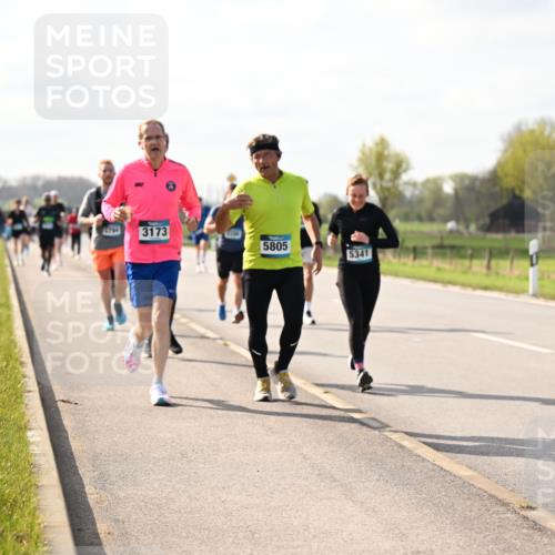 12.04.2026 - 45. Internationalen Wilhelmsburger Insellauf Dr. Thomas Lammeyer http://msf.ph/oto/9443964 12.04.2026 10:17:30 Laufen 3173, 5805, 5341 meine-sportfotos.de
