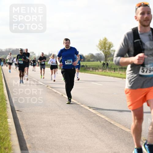 12.04.2026 - 45. Internationalen Wilhelmsburger Insellauf Dr. Thomas Lammeyer http://msf.ph/oto/9443988 12.04.2026 10:17:34 Laufen 5840, 4706, 5794, 5286 meine-sportfotos.de