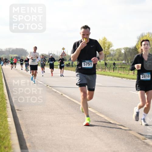 12.04.2026 - 45. Internationalen Wilhelmsburger Insellauf Dr. Thomas Lammeyer http://msf.ph/oto/9444043 12.04.2026 10:17:43 Laufen 3830, 4531, 5751, 2810 meine-sportfotos.de