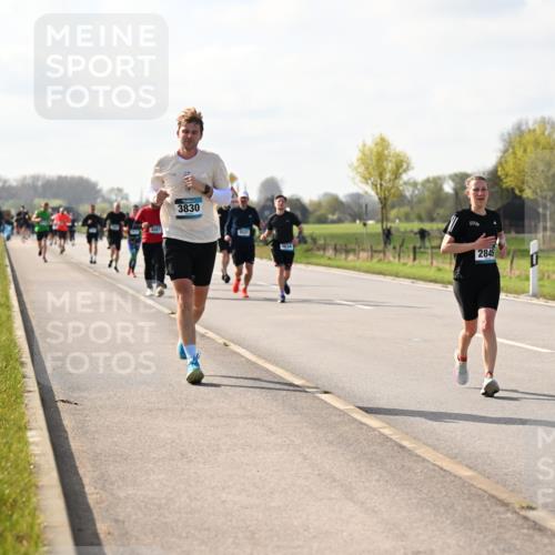 12.04.2026 - 45. Internationalen Wilhelmsburger Insellauf Dr. Thomas Lammeyer http://msf.ph/oto/9444069 12.04.2026 10:17:47 Laufen 3830, 4631, 4434, 2845 meine-sportfotos.de