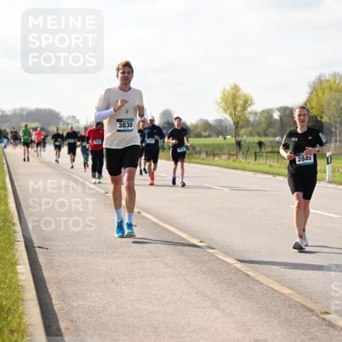 12.04.2026 - 45. Internationalen Wilhelmsburger Insellauf Dr. Thomas Lammeyer http://msf.ph/oto/9444071 12.04.2026 10:17:47 Laufen 3830, 14831, 2845 meine-sportfotos.de