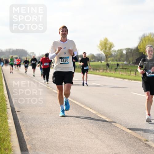 12.04.2026 - 45. Internationalen Wilhelmsburger Insellauf Dr. Thomas Lammeyer http://msf.ph/oto/9444076 12.04.2026 10:17:48 Laufen 3830, 2845 meine-sportfotos.de