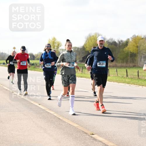 12.04.2026 - 45. Internationalen Wilhelmsburger Insellauf Dr. Thomas Lammeyer http://msf.ph/oto/9444088 12.04.2026 10:17:53 Laufen 4687, 2920, 4139, 4531, 4834 meine-sportfotos.de
