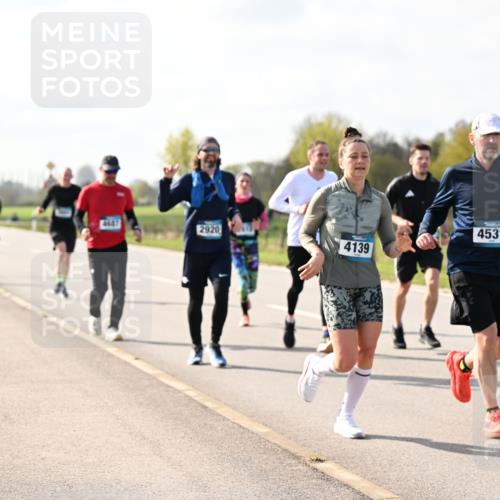 12.04.2026 - 45. Internationalen Wilhelmsburger Insellauf Dr. Thomas Lammeyer http://msf.ph/oto/9444093 12.04.2026 10:17:54 Laufen 2920, 4139, 4531 meine-sportfotos.de