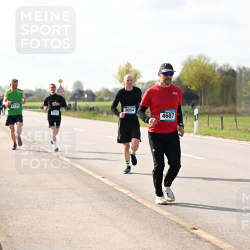 12.04.2026 - 45. Internationalen Wilhelmsburger Insellauf Dr. Thomas Lammeyer http://msf.ph/oto/9444107 12.04.2026 10:17:57 Laufen 4739, 3054, 3741, 4687 meine-sportfotos.de