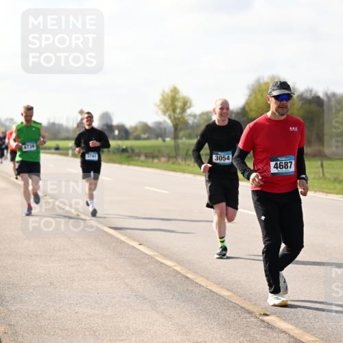 12.04.2026 - 45. Internationalen Wilhelmsburger Insellauf Dr. Thomas Lammeyer http://msf.ph/oto/9444111 12.04.2026 10:17:58 Laufen 3741, 3054, 4687 meine-sportfotos.de