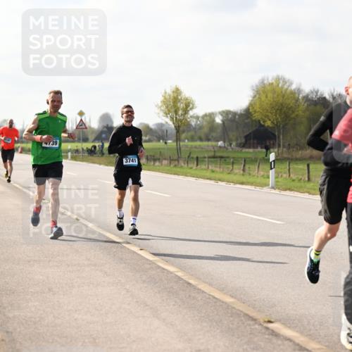 12.04.2026 - 45. Internationalen Wilhelmsburger Insellauf Dr. Thomas Lammeyer http://msf.ph/oto/9444116 12.04.2026 10:17:59 Laufen 4, 39, 3741, 4687 meine-sportfotos.de