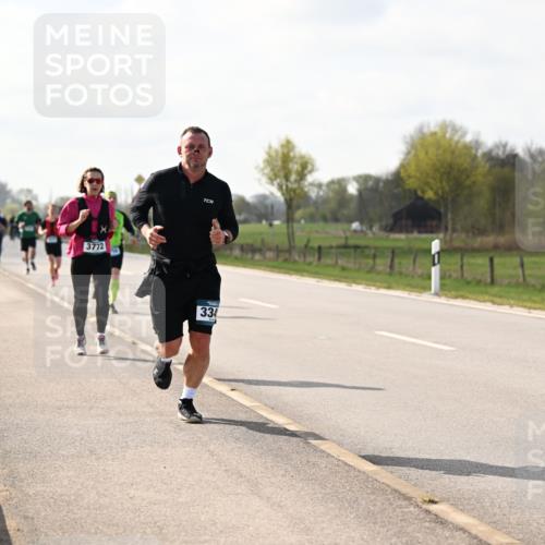 12.04.2026 - 45. Internationalen Wilhelmsburger Insellauf Dr. Thomas Lammeyer http://msf.ph/oto/9444193 12.04.2026 10:18:17 Laufen 3772, 334, 3416 meine-sportfotos.de