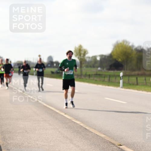 12.04.2026 - 45. Internationalen Wilhelmsburger Insellauf Dr. Thomas Lammeyer http://msf.ph/oto/9444239 12.04.2026 10:18:27 Laufen 2075 meine-sportfotos.de