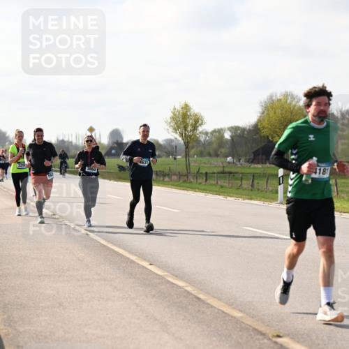 12.04.2026 - 45. Internationalen Wilhelmsburger Insellauf Dr. Thomas Lammeyer http://msf.ph/oto/9444251 12.04.2026 10:18:29 Laufen 32564, 3860, 4631, 4181 meine-sportfotos.de