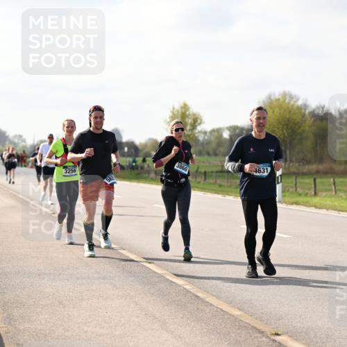 12.04.2026 - 45. Internationalen Wilhelmsburger Insellauf Dr. Thomas Lammeyer http://msf.ph/oto/9444267 12.04.2026 10:18:32 Laufen 3256, 562, 3860, 4631 meine-sportfotos.de