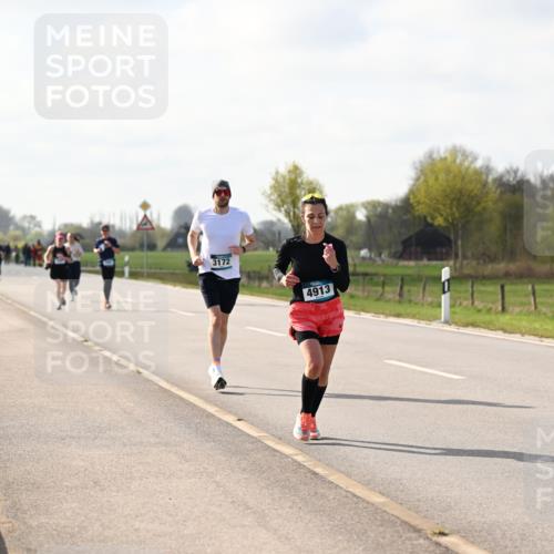12.04.2026 - 45. Internationalen Wilhelmsburger Insellauf Dr. Thomas Lammeyer http://msf.ph/oto/9444294 12.04.2026 10:18:36 Laufen 3172, 4913 meine-sportfotos.de