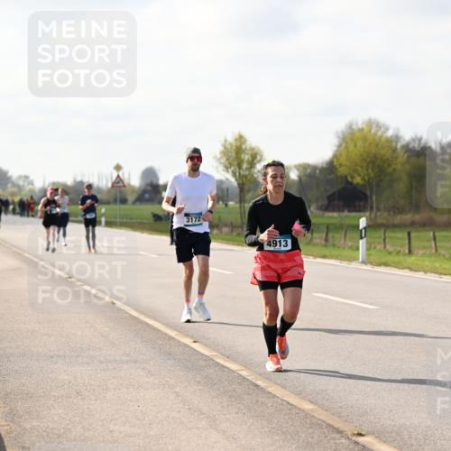 12.04.2026 - 45. Internationalen Wilhelmsburger Insellauf Dr. Thomas Lammeyer http://msf.ph/oto/9444296 12.04.2026 10:18:36 Laufen 3172, 4913 meine-sportfotos.de