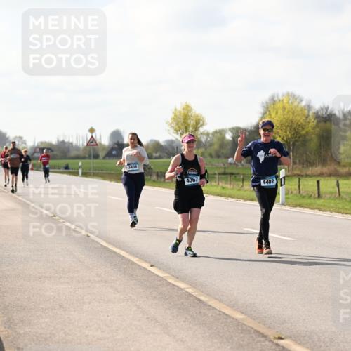 12.04.2026 - 45. Internationalen Wilhelmsburger Insellauf Dr. Thomas Lammeyer http://msf.ph/oto/9444344 12.04.2026 10:18:44 Laufen 3408, 4367, 4402 meine-sportfotos.de