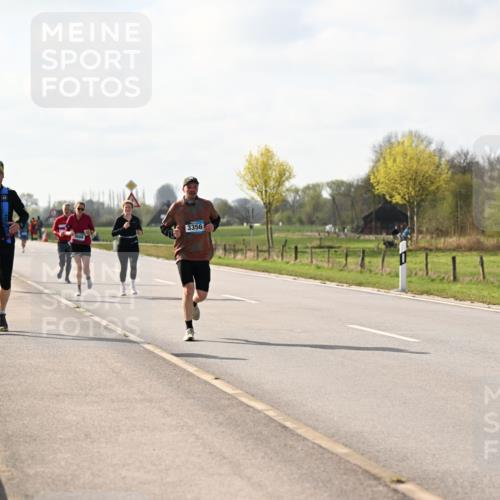 12.04.2026 - 45. Internationalen Wilhelmsburger Insellauf Dr. Thomas Lammeyer http://msf.ph/oto/9444388 12.04.2026 10:18:51 Laufen 3356 meine-sportfotos.de